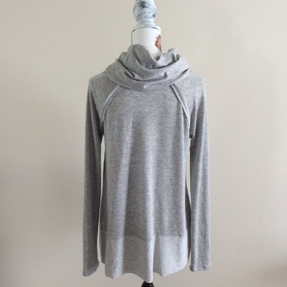 Cozy Cowl Neck Top NWT - Picture 4 of 4